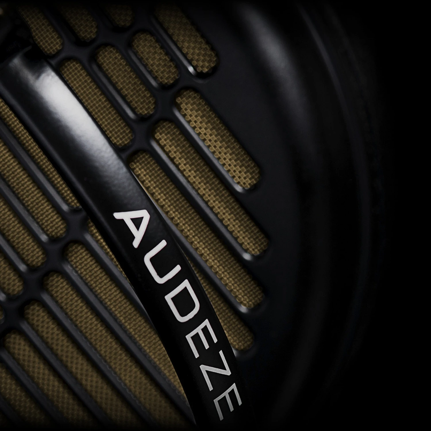 Audeze LCD-MX4 Over-Ear Headphone 5 Audeze LCD-MX4 Over-Ear Headphone - Image 3