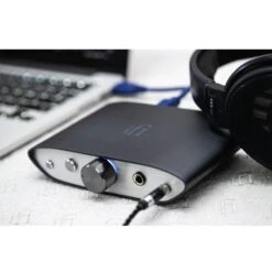 IFi Zen DAC V2 -Audio Headphone Store Untitled 3 8b53dfb0 f749 4a20 b676 86ede939824d