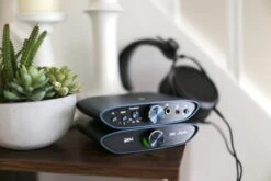 IFi - ZEN SIGNATURE SET HFM (DAC V2 + CAN HFM+ 4.4MM CABLE) 11 IFi - ZEN SIGNATURE SET HFM (DAC V2 + CAN HFM+ 4.4MM CABLE) -Audio Headphone Store ZEN Signature Set HFM 5